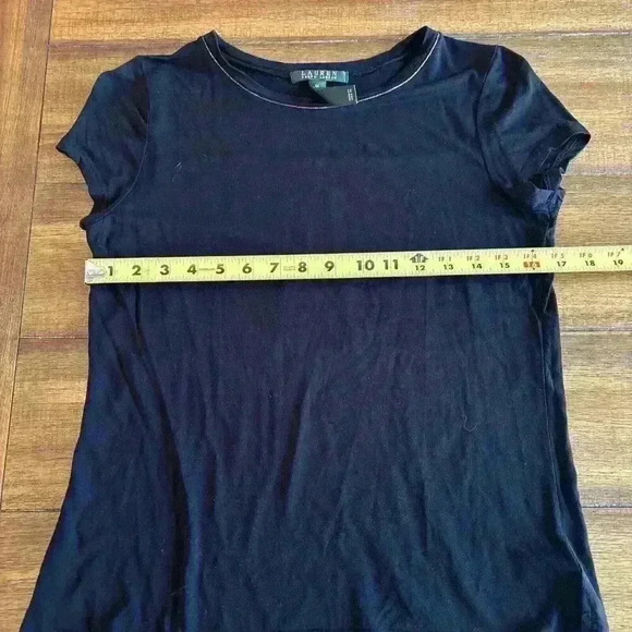 Lauren Ralph Lauren Women's Black Short Sleeve Tshirt with Gold Trim Sz M - Picture 8 of 11